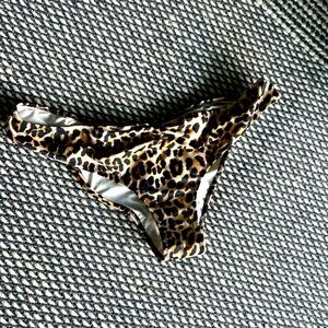 Victorias Secret PINK Cheeky Bikini Bottoms